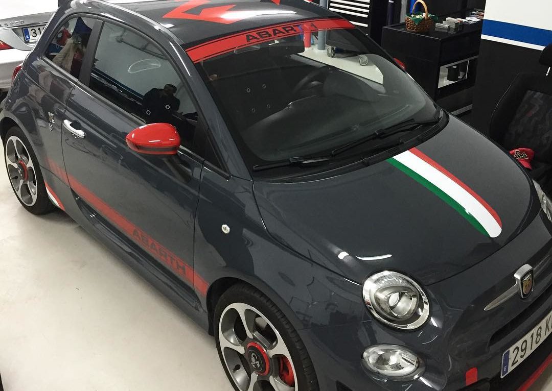 Coche personalizado con vinilo